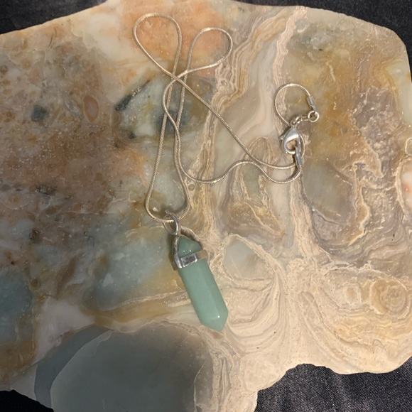 2/$60🍀Green Aventurine Healing Stone Necklace - Picture 2 of 2